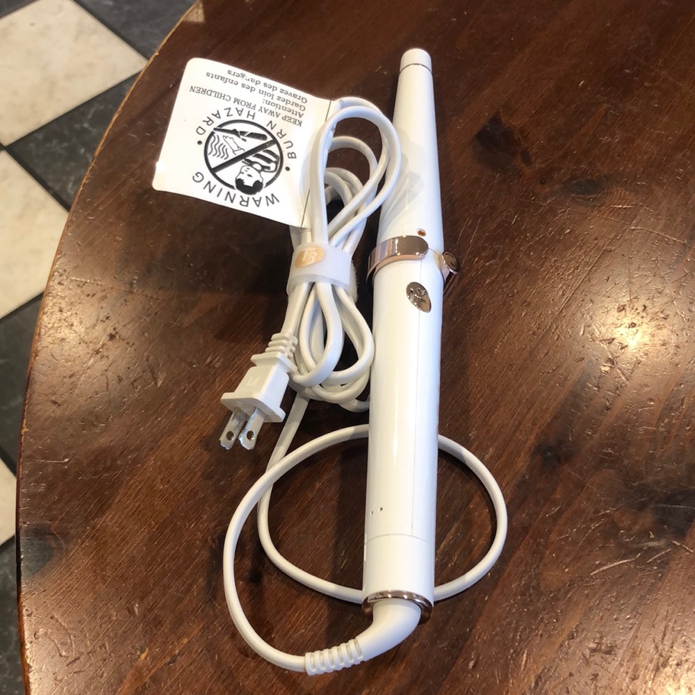 T3 SinglePass Wave Professional Styling Wand